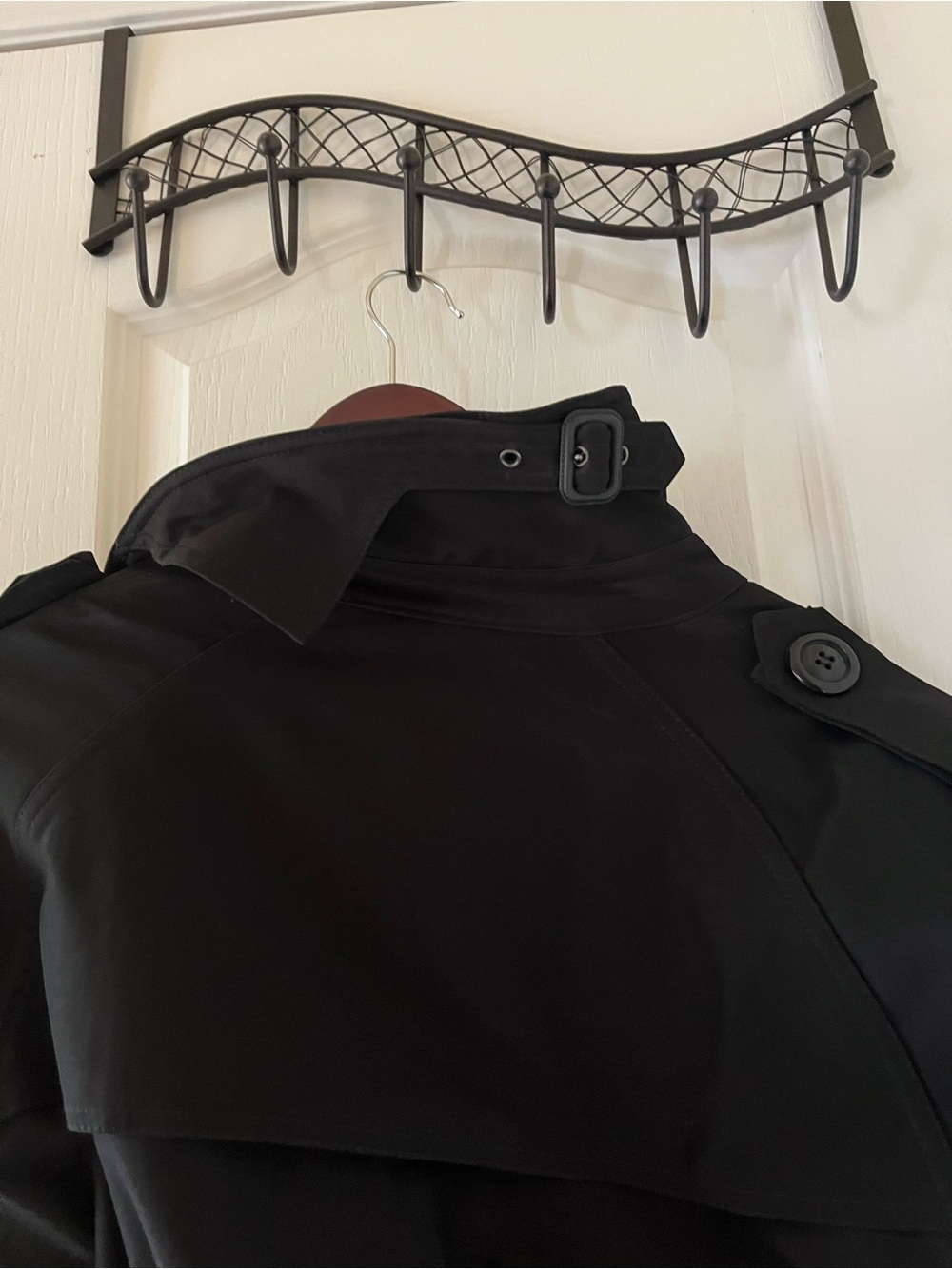 Burberry Black Double-Breasted Trench Coat with Belt - Picture 4 of 7